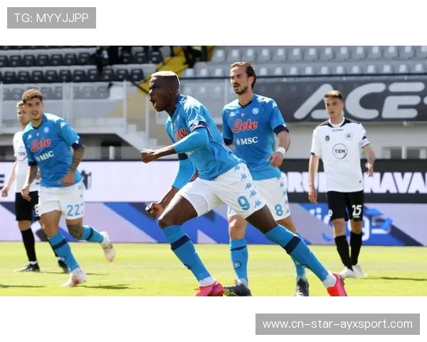 那不勒斯奥斯梅恩人群中高点冲顶攻破球门——一场关于日常高点的品牌故事